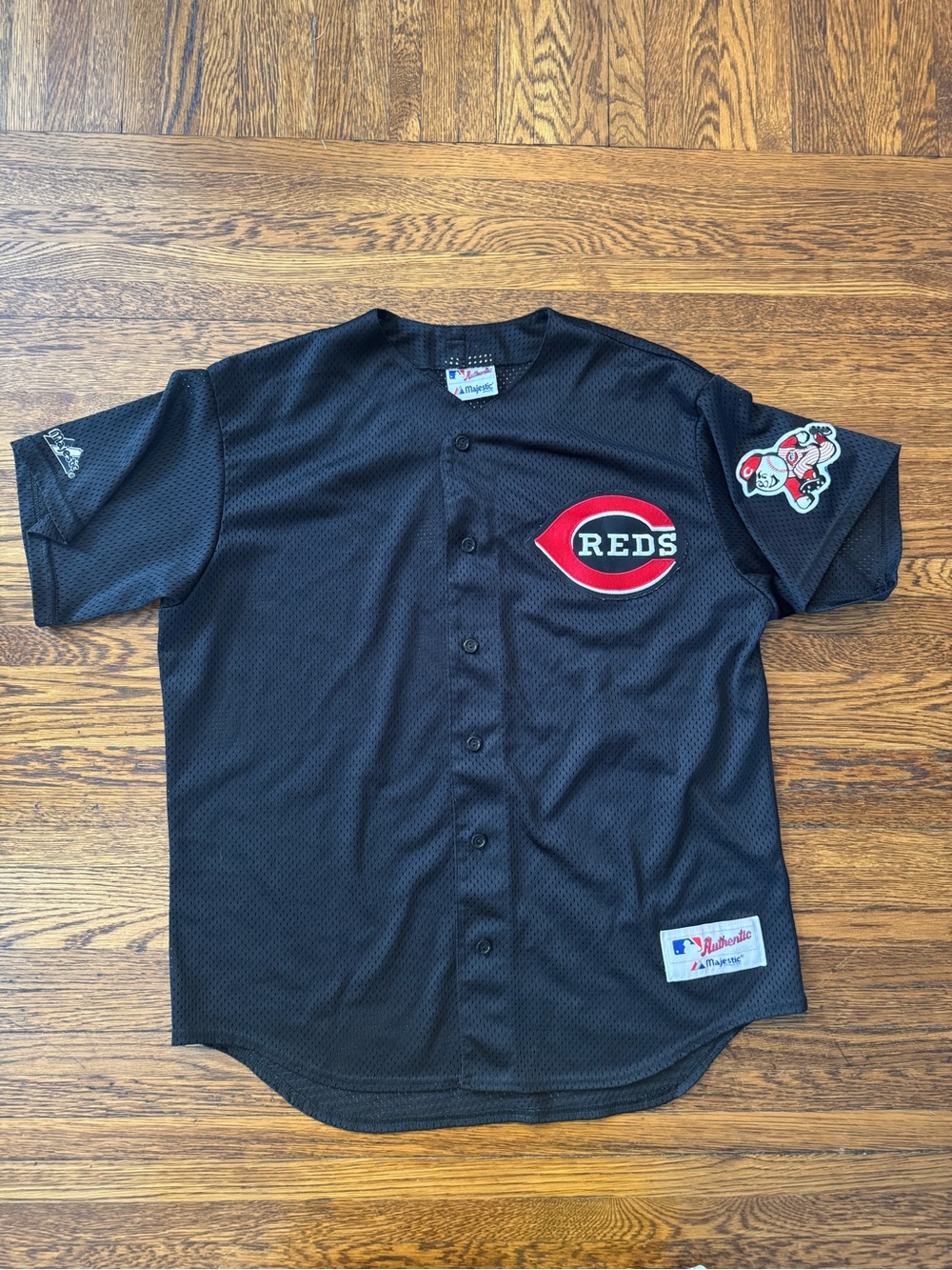 Cincinnati Reds VINTAGE 1990s MAJESTIC Black Mesh Baseball Jersey